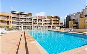 Beau Studio Cabine Avec Balcon, Vue Piscine, Parking Prive, Climatisation, Solarium, Laverie
